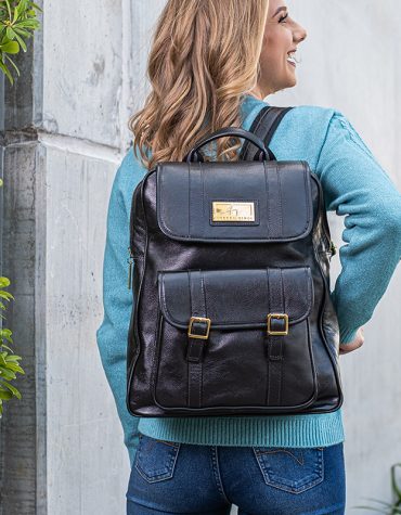 Mochilas Femininas: saiba qual é mais apropriada para levar o seu notebook