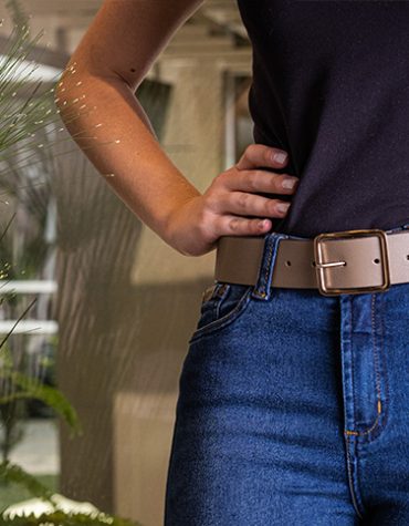 4 cintos femininos de couro da Enluaze 4 cintos femininos de couro da Enluaze