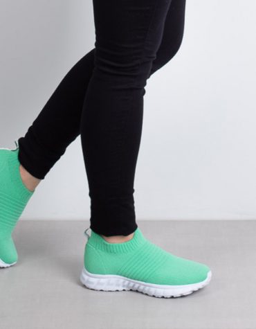 Conforto e estilo: 4 modelos de tênis de malha para eles e elas
