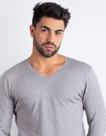 4 modelos de suéteres masculinos para encarar o frio