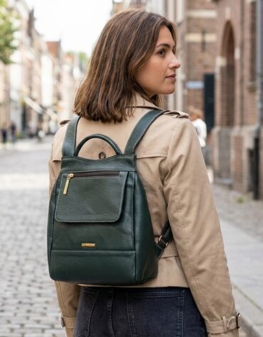 Look com bolsa e mochila: saiba como combinar